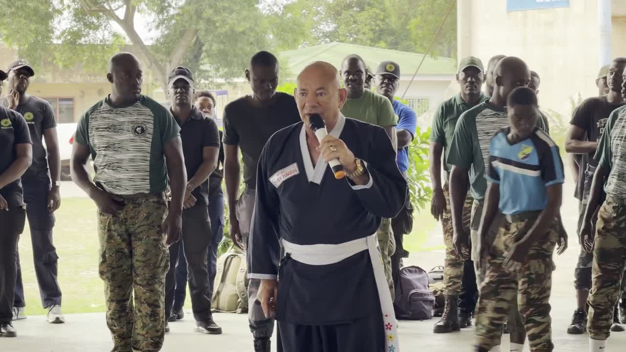 Discours devant les stagiaires du stage de self-défense