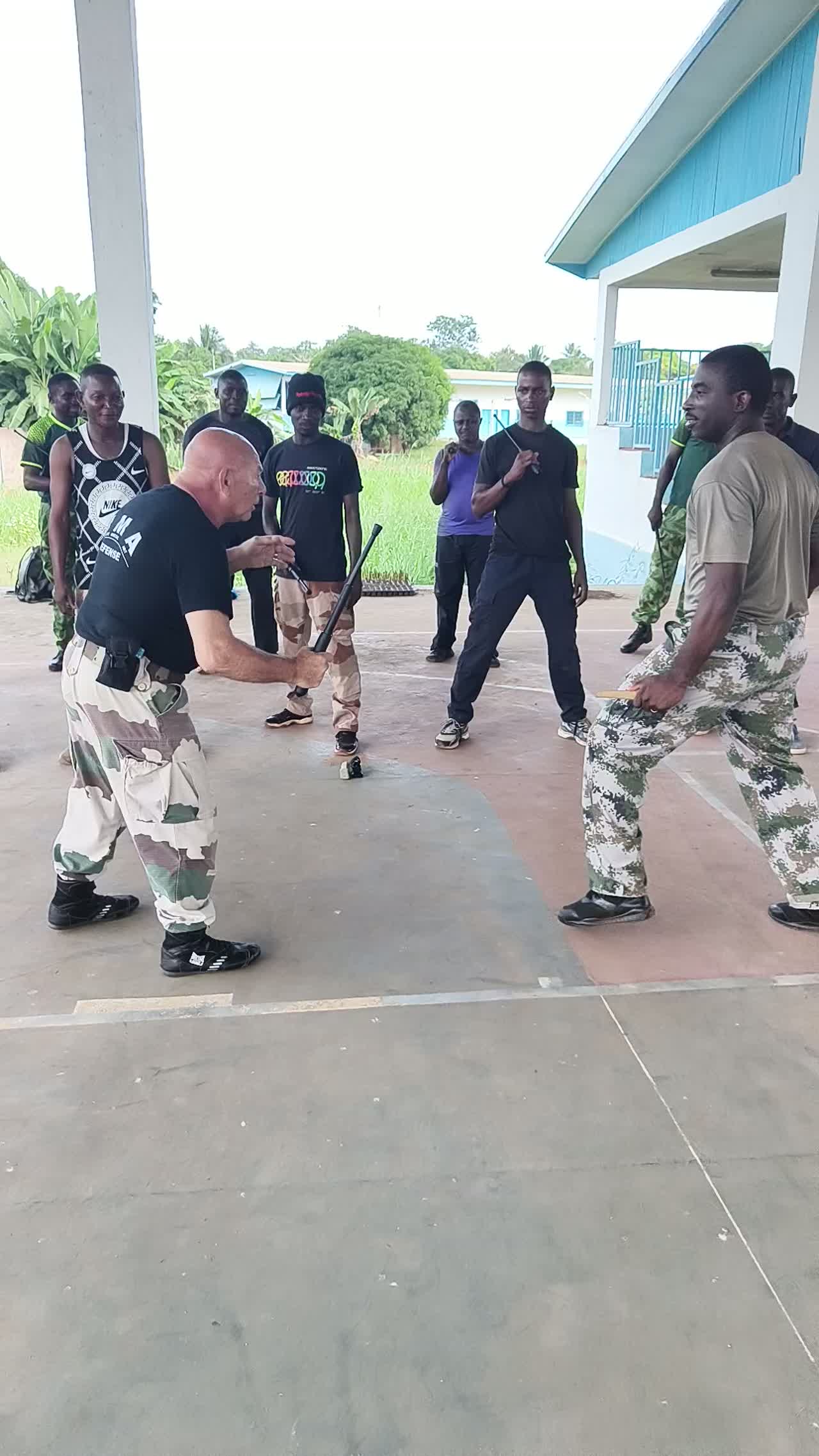 Exercice de riposte à deux lors d'un stage