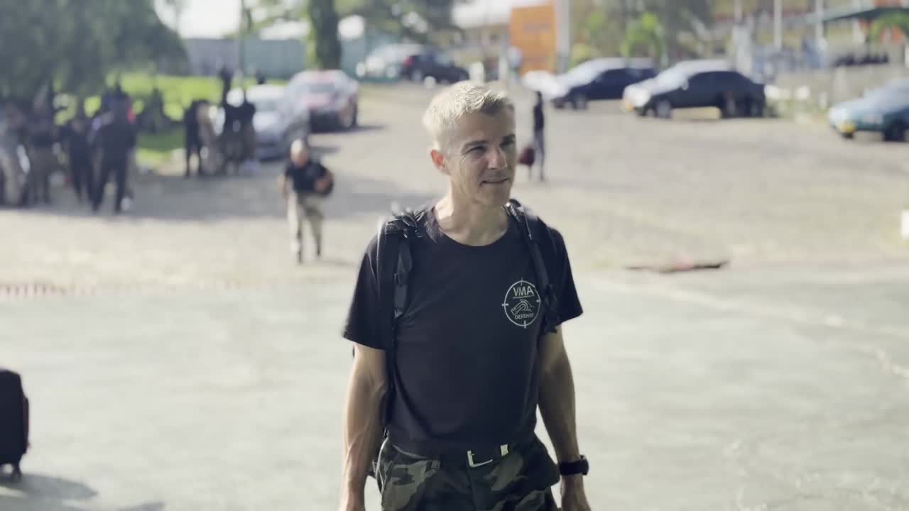 Instructeur sur le terrain d’entraînement